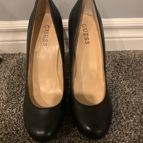 Guess platform heels sz 8 1/2 - Picture 3 of 5